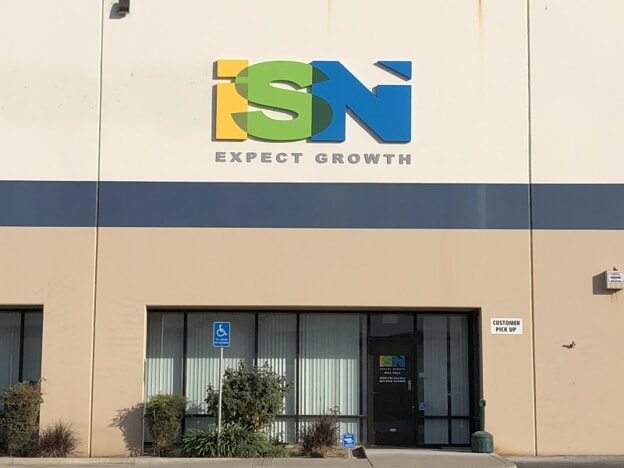 Dimensional & Routed Signs